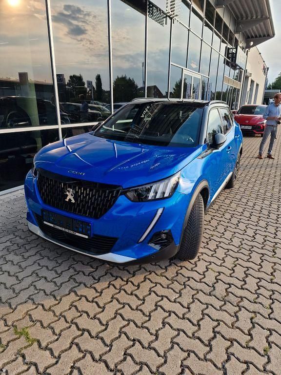 Gebraucht Peugeot 2008 GT 131 PS (96 kW) 2022 Blau SUV