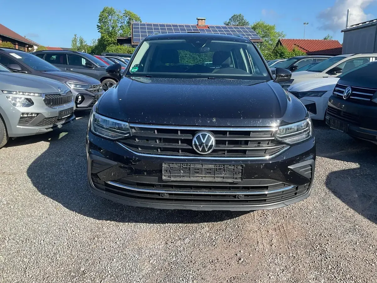 Gebraucht VW Tiguan Life 150 PS (110 kW) 2021 SUV