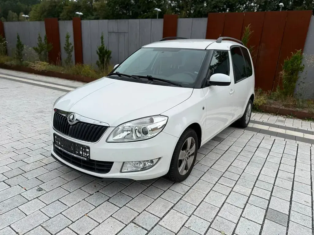 Gebraucht Skoda Roomster 86 PS (63 kW) 2014 Weiß Van / Kleinbus