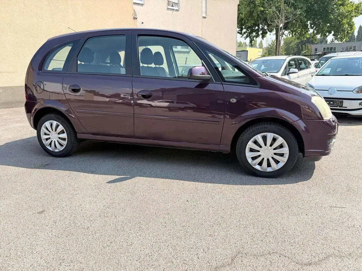 Gebraucht Opel Meriva Cosmo 105 PS (77 kW) 2006 Purple spell mi2 Van / Kleinbus