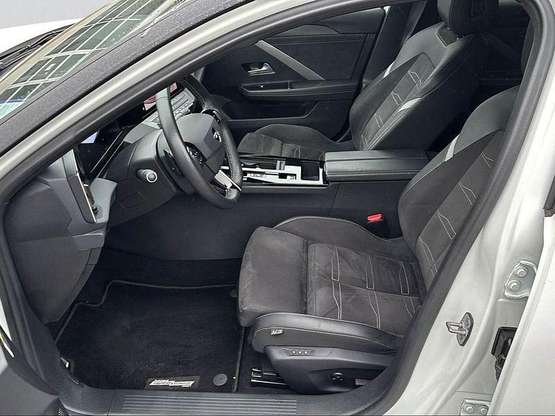 Gebraucht Opel Astra Ultimate 131 PS (96 kW) 2022 Weiß Limousine