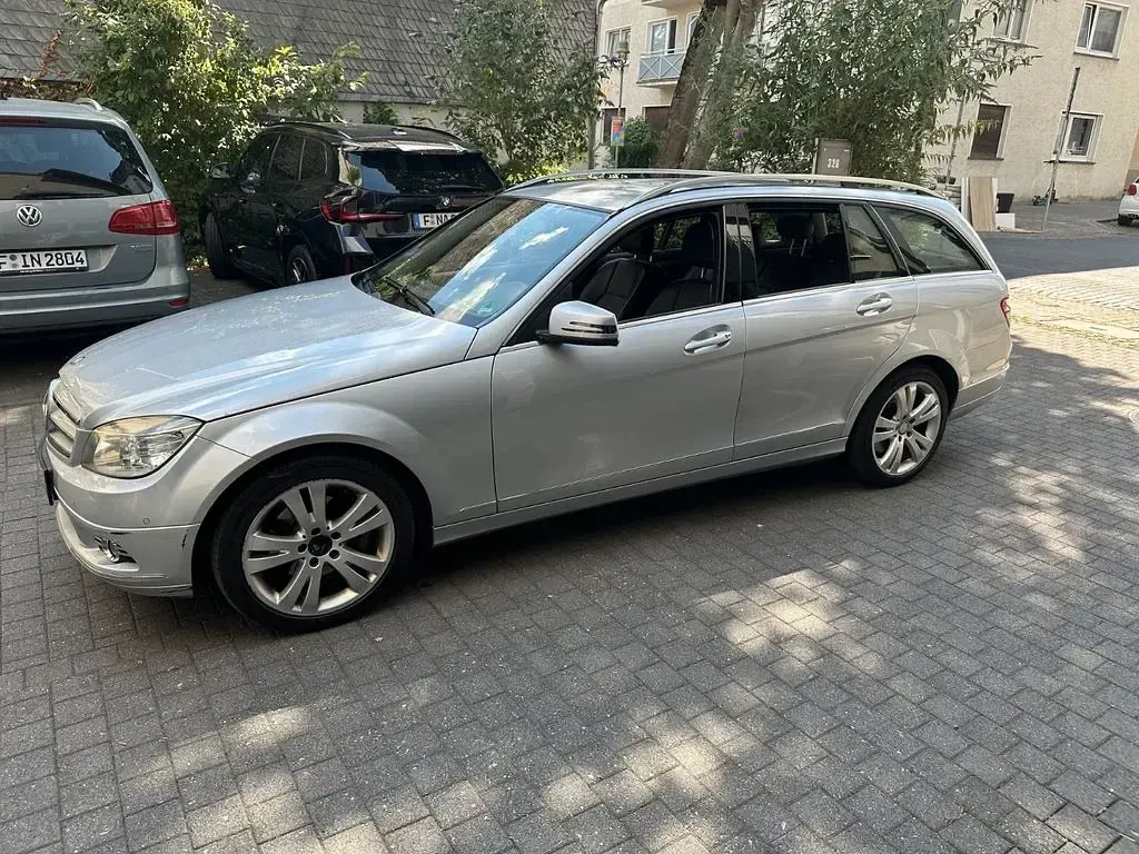 Gebraucht Mercedes C220 170 PS (125 kW) 2010 Silber Limousine