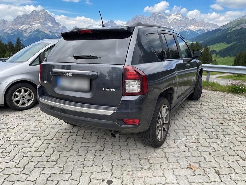 Gebraucht Jeep Compass Limited 163 PS (119 kW) 2013 SUV