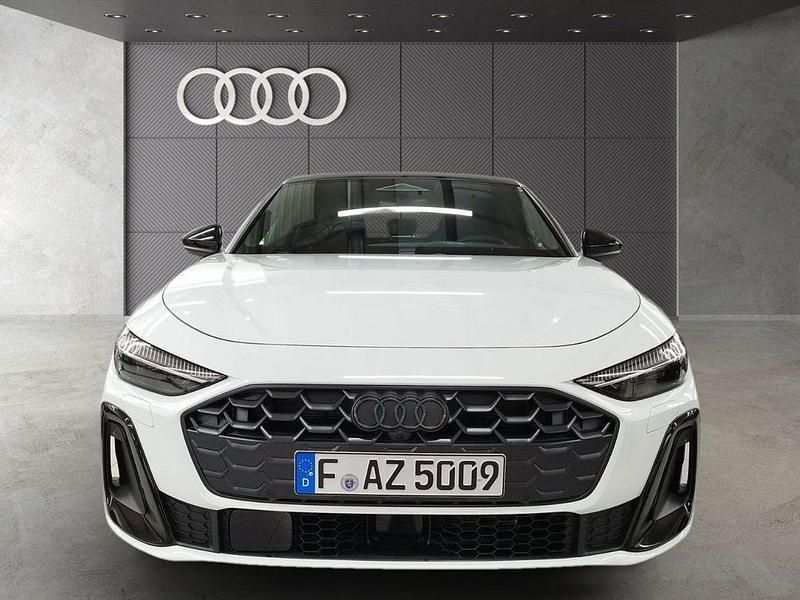 Gebraucht Audi A5 Ambiente 204 PS (150 kW) 2025 Gletscherweiß metallic Coupé