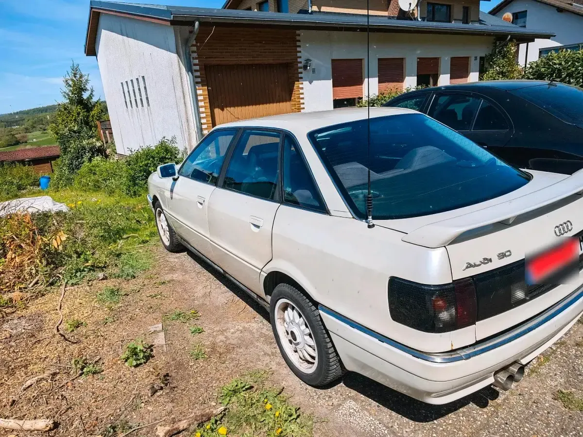Gebraucht Audi Quattro 136 PS (100 kW) 1987 Weiß Coupé