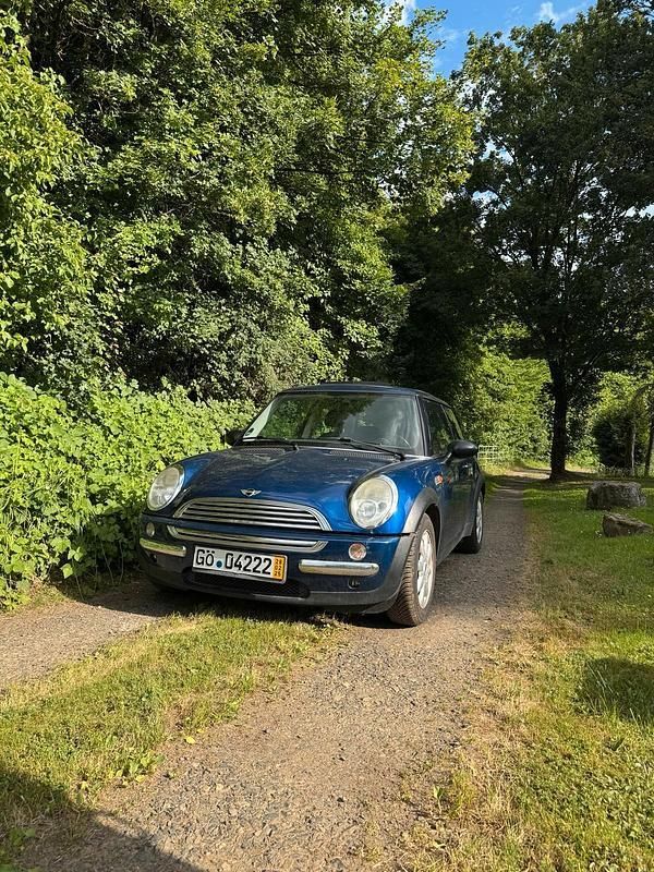 Blau Gebraucht 2003 Mini Cooper Kleinwagen | 900 € (Fairer Preis) - Bild 1/4