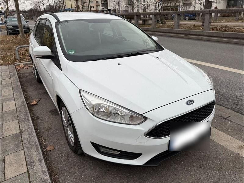 Gebraucht Ford Focus Business Edition 95 PS (69 kW) 2017 Weiß Kombi