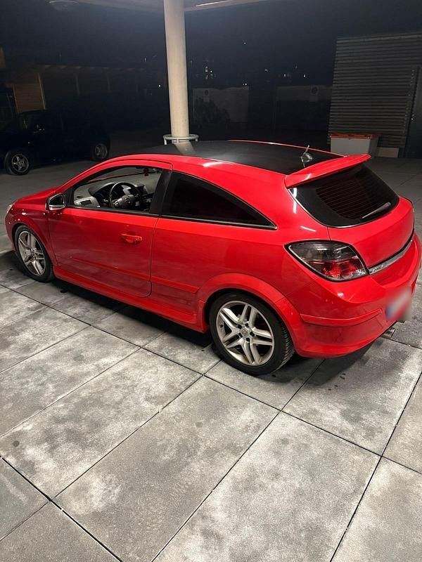 Gebraucht Opel Astra GTC 200 PS (147 kW) 2005 Rot Kleinwagen