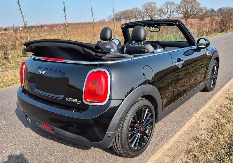 Gebraucht Mini Cooper D Cabriolet 116 PS (85 kW) 2017 Schwarz Cabrio