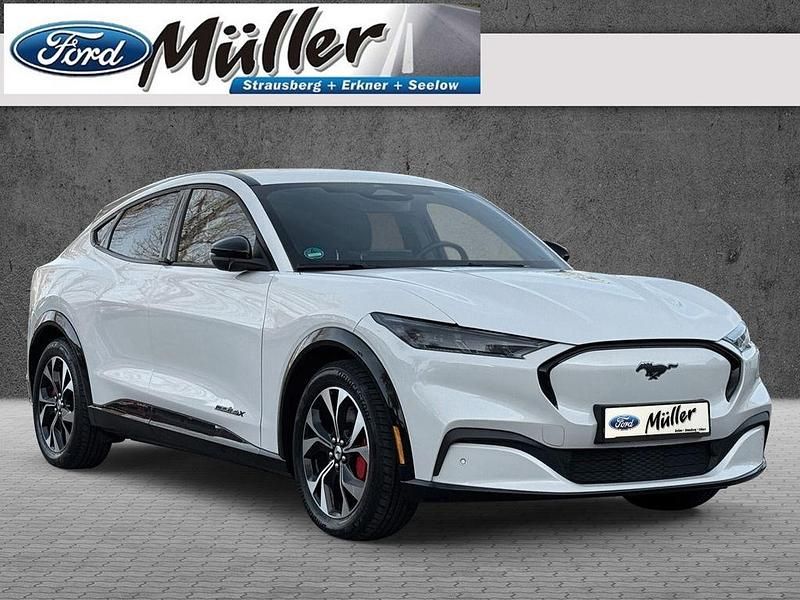 Gebraucht Ford Mustang Mach-E Extended Range 258 kW (351 PS) 2021 Starweiss SUV