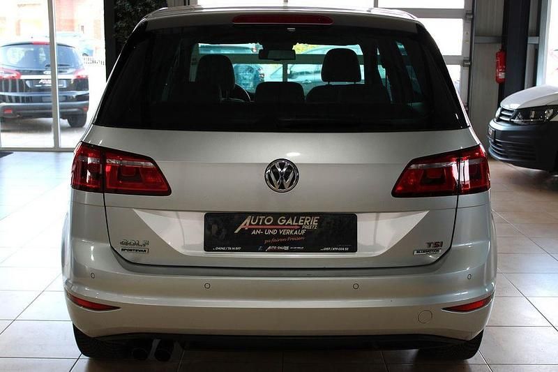 Gebraucht VW Golf Sportsvan Highline 150 PS (110 kW) 2014 Silber Van / Kleinbus