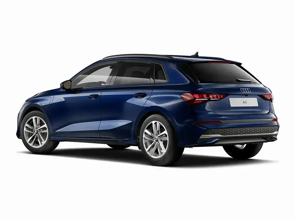 Gebraucht Audi A3 Ambiente 150 PS (110 kW) 2025 Blau Limousine