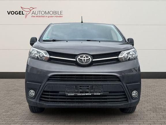 Gebraucht Toyota Proace Verso 150 PS (110 kW) 2017 Basaltgrau metallic Kombi