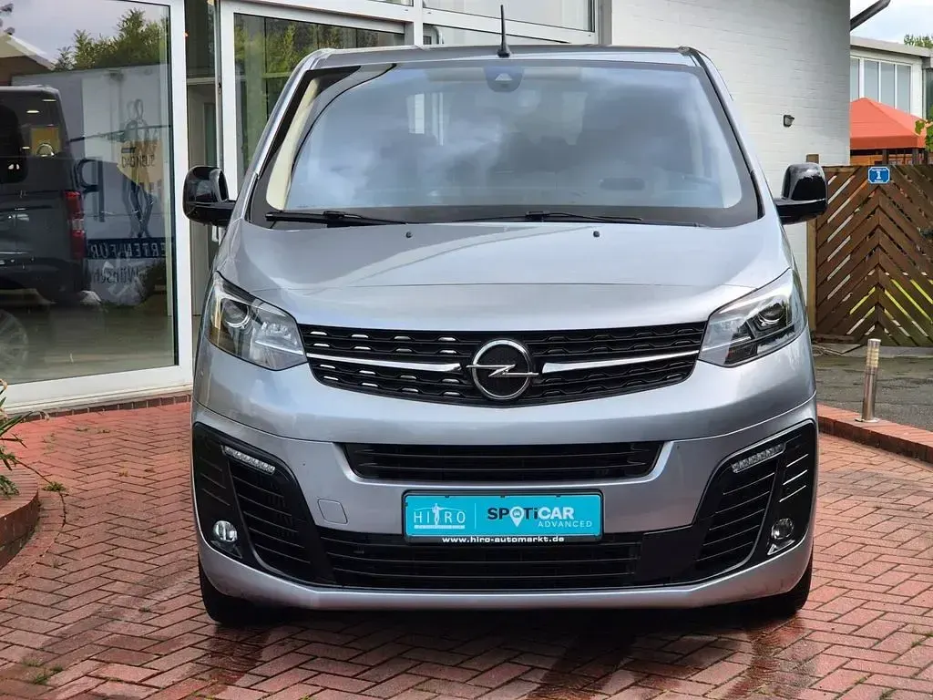 Gebraucht Opel Zafira Life Selection 144 PS (105 kW) 2022 Quarz grau Van / Kleinbus