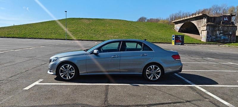 Gebraucht Mercedes E500 Avantgarde 408 PS (300 kW) 2013 Silber Kombi