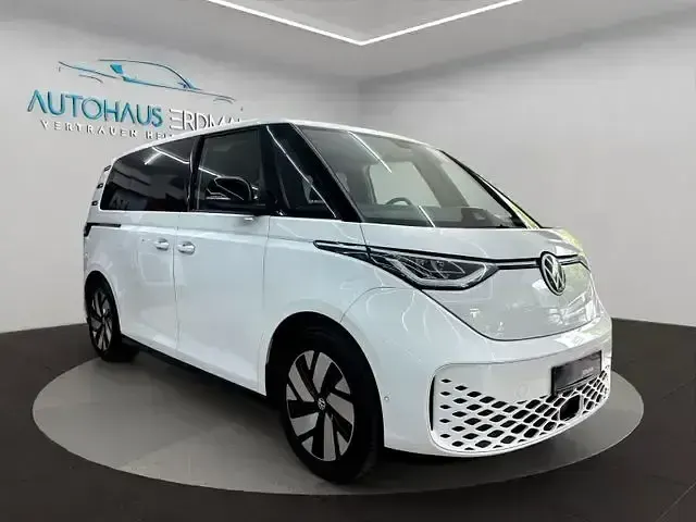 Käytetty VW ID. Buzz Pro 150 kW (204 HP) 2023 Valkoinen Tila-auto