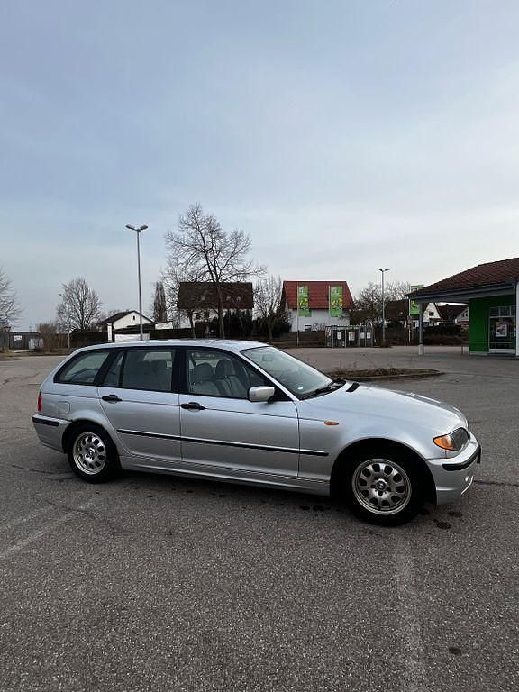 Gebraucht BMW 316 116 PS (85 kW) 2004 Silber Kombi