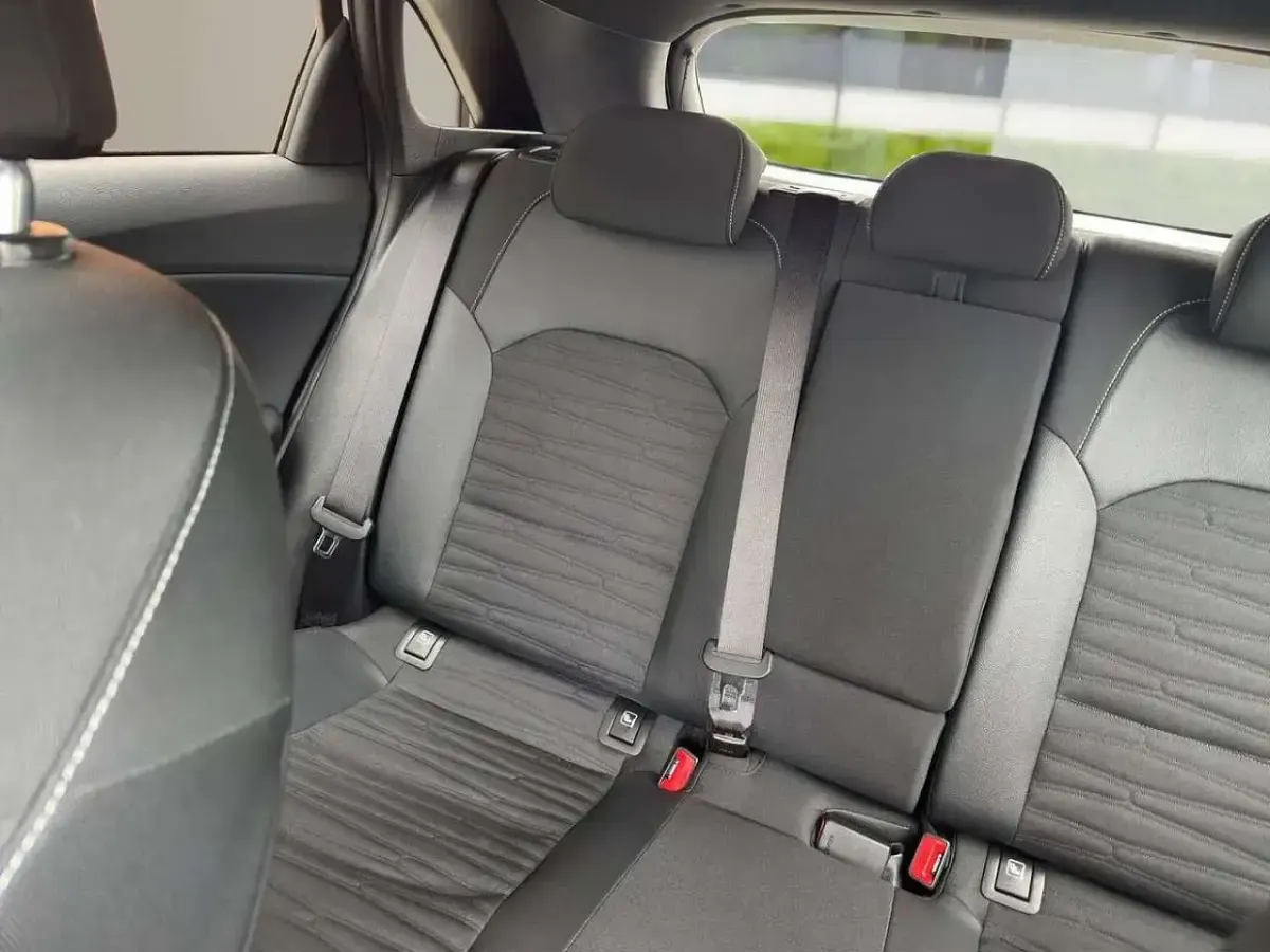 Neu Kia Ceed GT GT-Line 140 PS (102 kW) 2026 Weiß Limousine