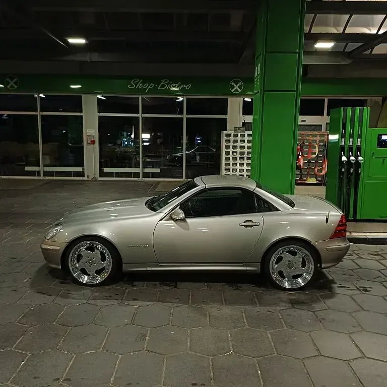 Gebraucht Mercedes SLK230 197 PS (144 kW) 2003 Silber Cabrio