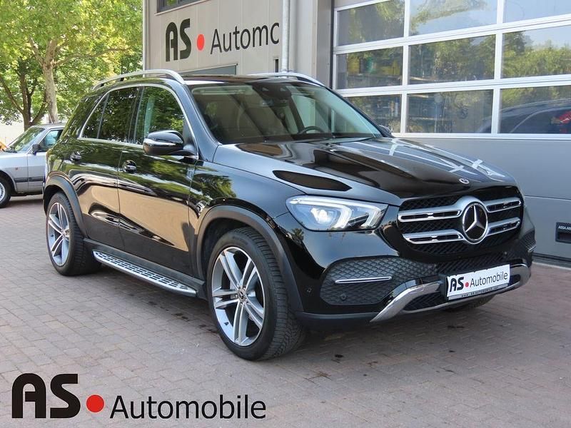 Ung. schwarz unilack Gebraucht 2021 Mercedes GLE300 SUV | 44.990 € (Fairer Preis) - Bild 1/4