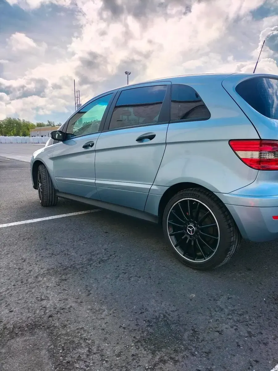Gebraucht Mercedes B150 95 PS (69 kW) 2007 Blau Van / Kleinbus