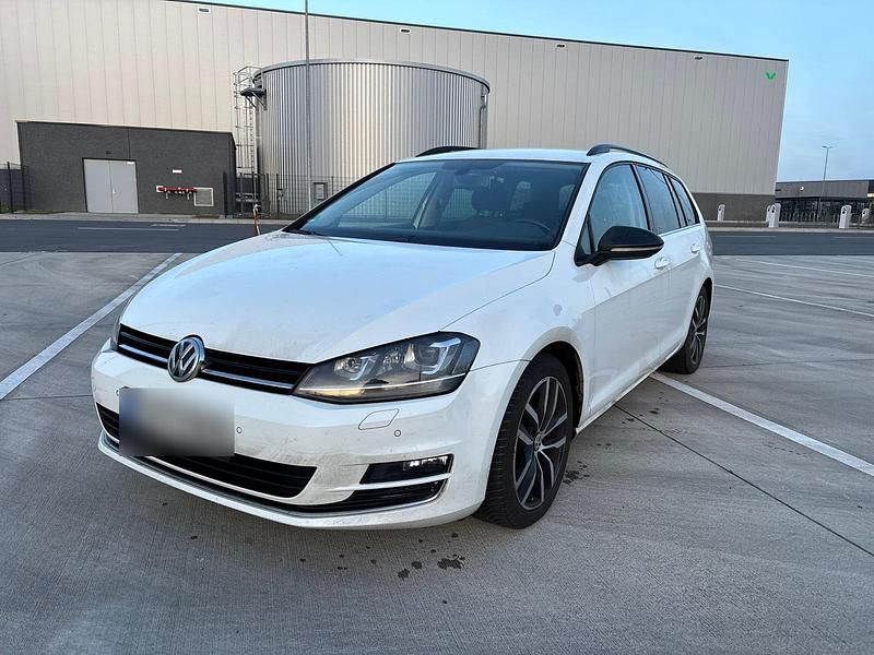 Weiß Gebraucht 2014 VW Golf VII Kombi | 5.900 € (Superpreis) - Bild 1/4