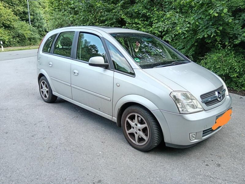 Grau Gebraucht 2003 Opel Meriva Van / Kleinbus | 600 € - Bild 1/4