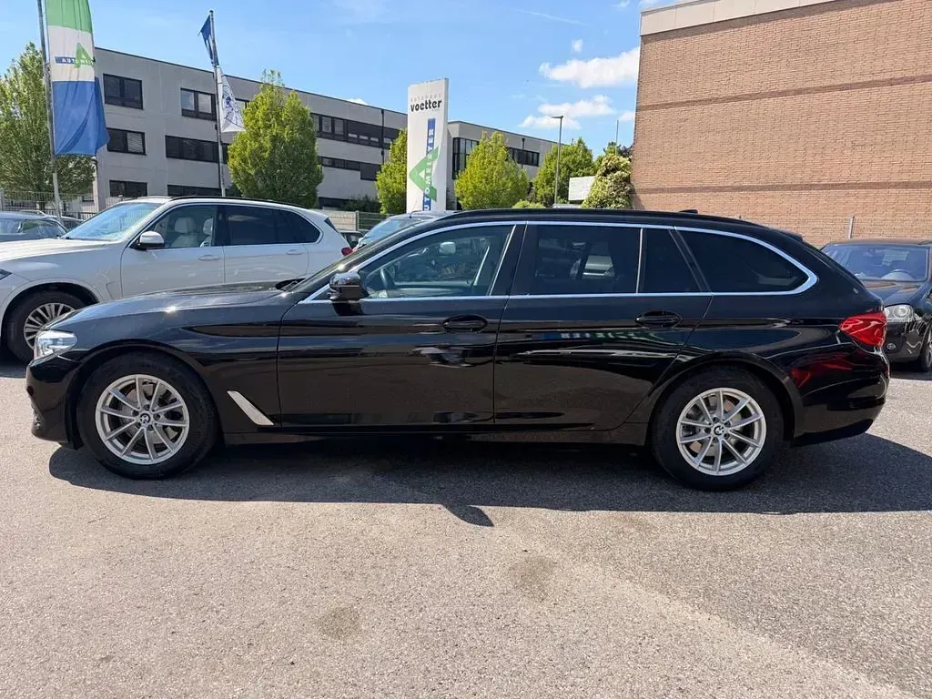 Gebraucht BMW 520 190 PS (139 kW) 2018 Schwarz Kombi