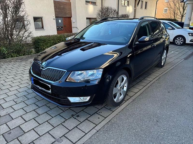 Gebraucht Skoda Octavia Ambition 150 PS (110 kW) 2015 Schwarz Kleinwagen