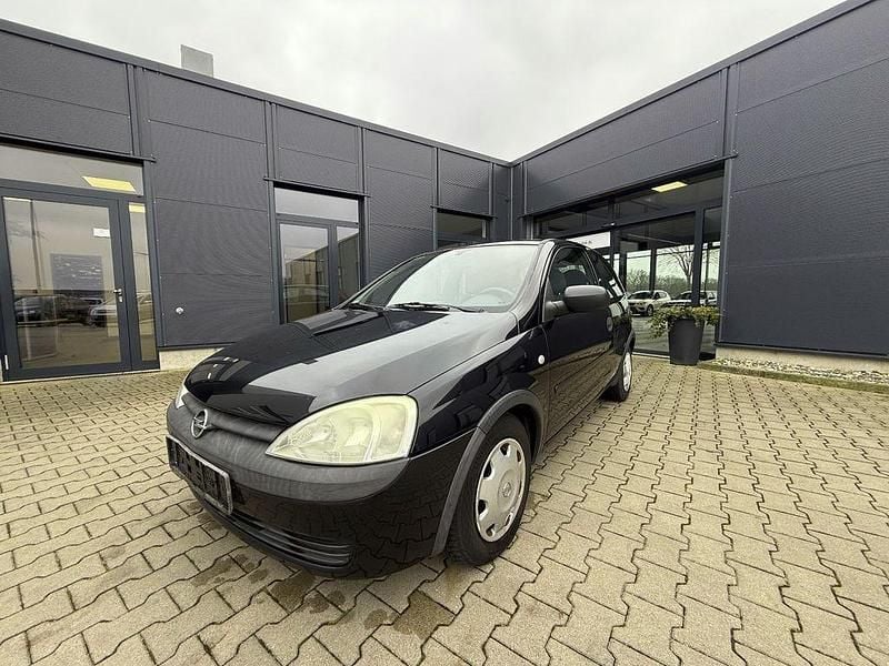 Schwarz Gebraucht 2001 Opel Corsa Eco Limousine | 750 € (Superpreis) - Bild 1/4