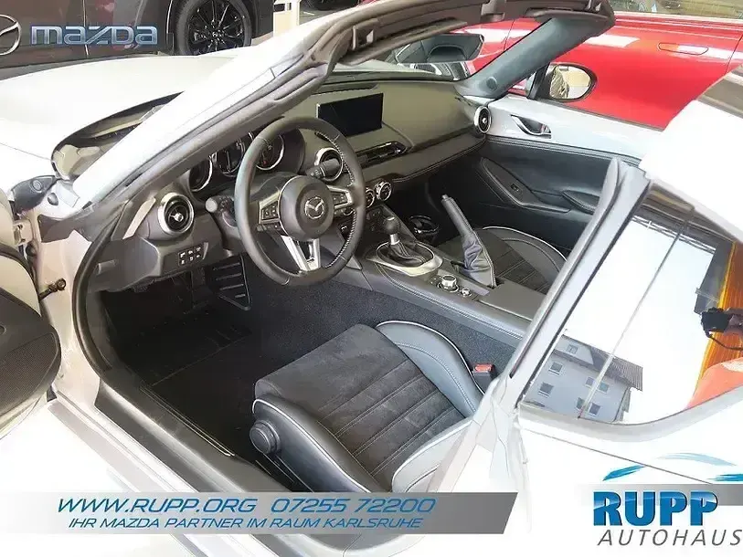 Neu Mazda MX5 Homura-Line 132 PS (97 kW) 2025 Aero gray m Cabrio