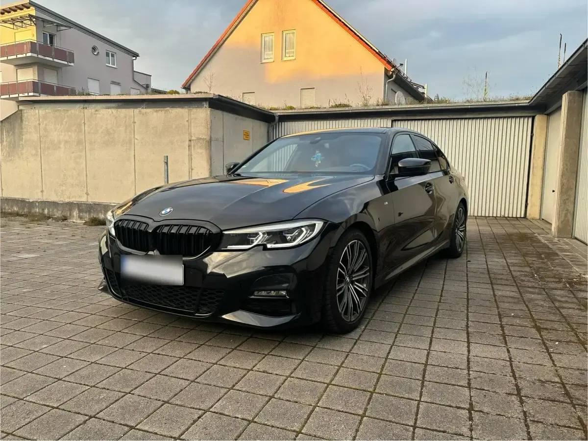 Gebraucht BMW 320 Shadowline 184 PS (135 kW) 2019 Schwarz Limousine