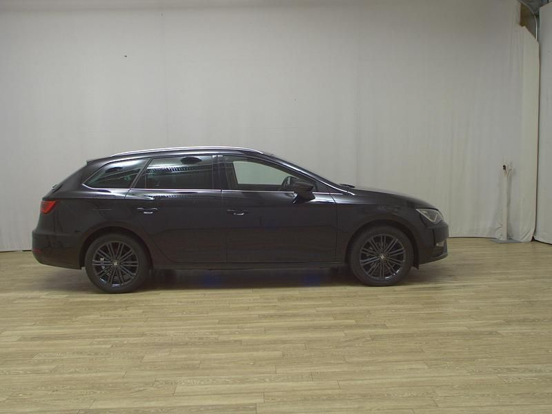 Schwarz Gebraucht 2020 Seat Leon ST XCELLENCE Kombi | 16.380 € (Fairer Preis) - Bild 1/4