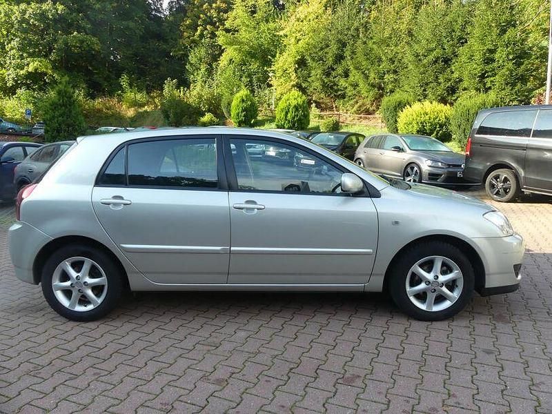 Gebraucht Toyota Corolla 97 PS (71 kW) 2005 Beige Kleinwagen