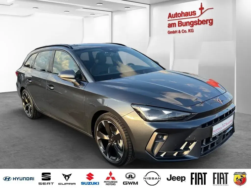 Neu Cupra Leon 150 PS (110 kW) 2025 Grau Limousine