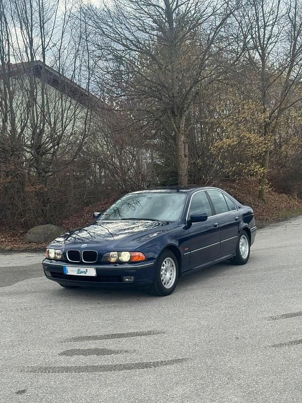 Gebraucht BMW 525 143 PS (105 kW) 1998 Blau Limousine