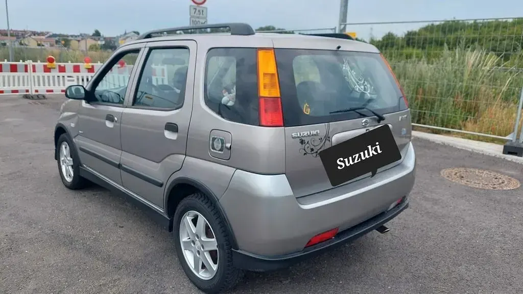 Gebraucht Suzuki Ignis Comfort 99 PS (72 kW) 2005 Silber Kleinwagen