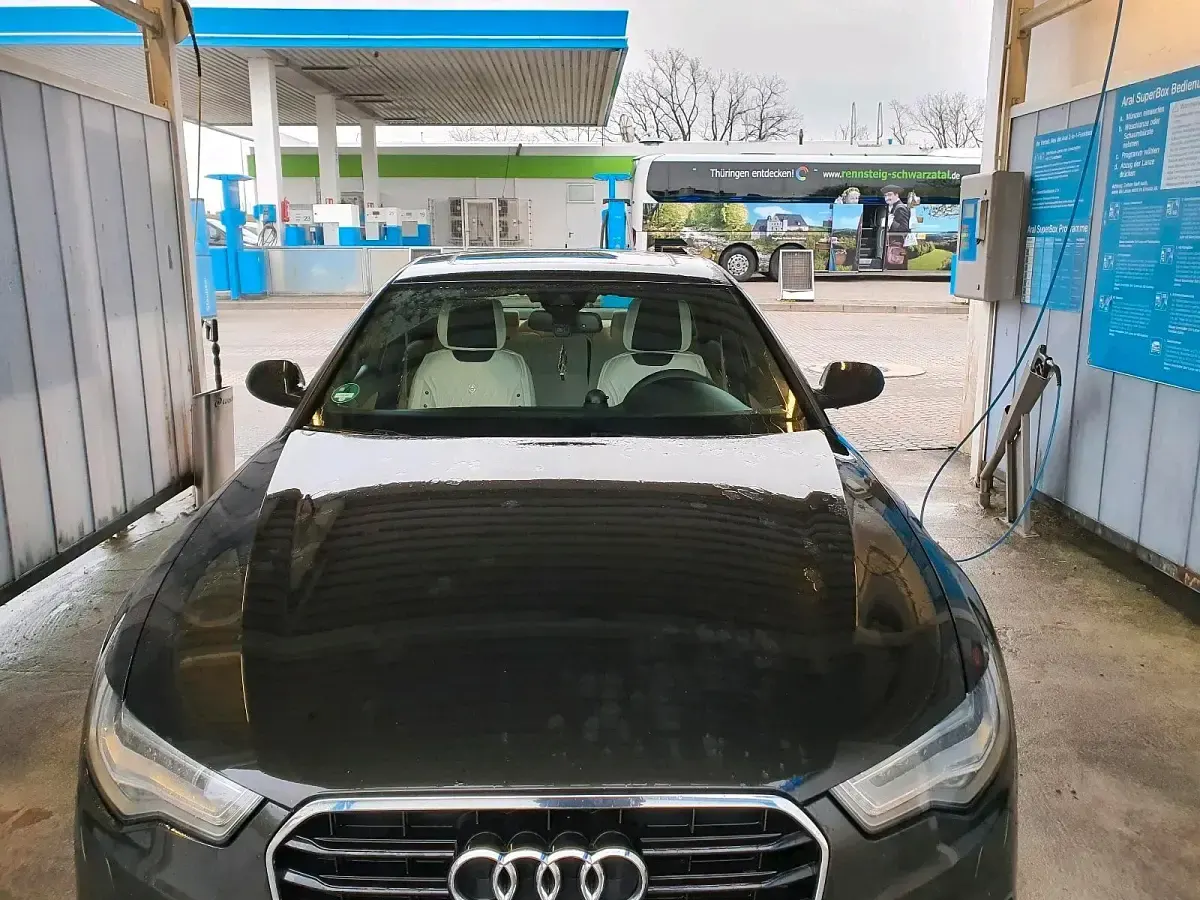 Gebraucht Audi A6 150 PS (110 kW) 2011 Schwarz Limousine