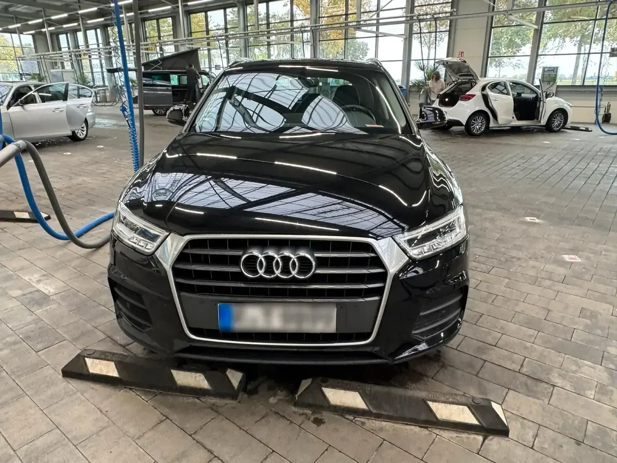 Używany Audi Q3 150 KM (110 kW) 2018 Czarny SUV