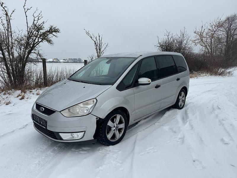 Gebraucht Ford Galaxy 100 PS (73 kW) 2008 Silber Van / Kleinbus