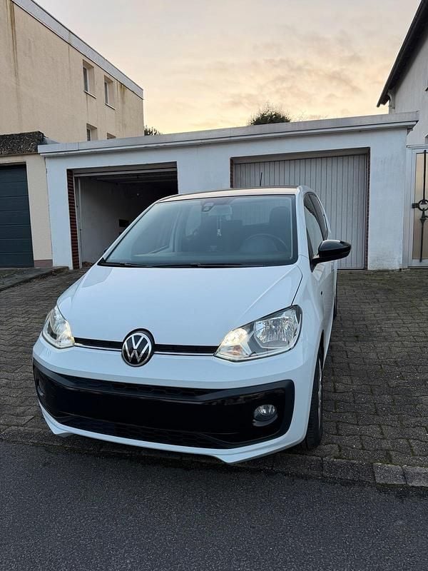 Weiß Gebraucht 2018 VW up! Join Kleinwagen | 8.600 € (Guter Preis) - Bild 1/4