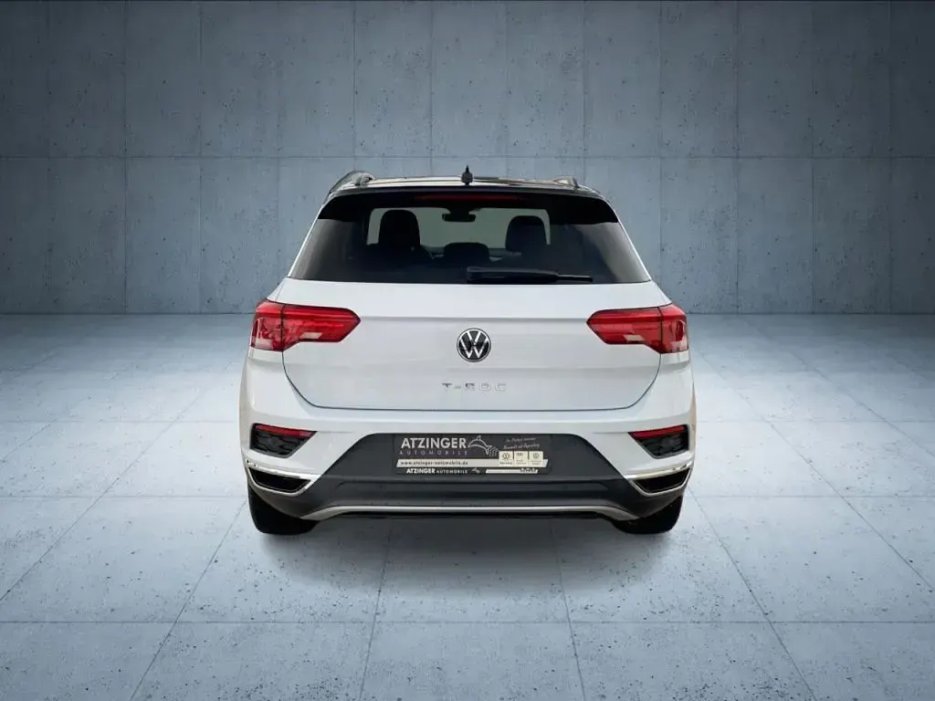 Gebraucht VW T-Roc Active 150 PS (110 kW) 2021 White silver (metallic) SUV