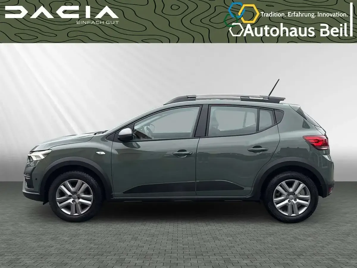 Używany Dacia Sandero Expression 101 KM (74 kW) 2023 Szary Hatchback