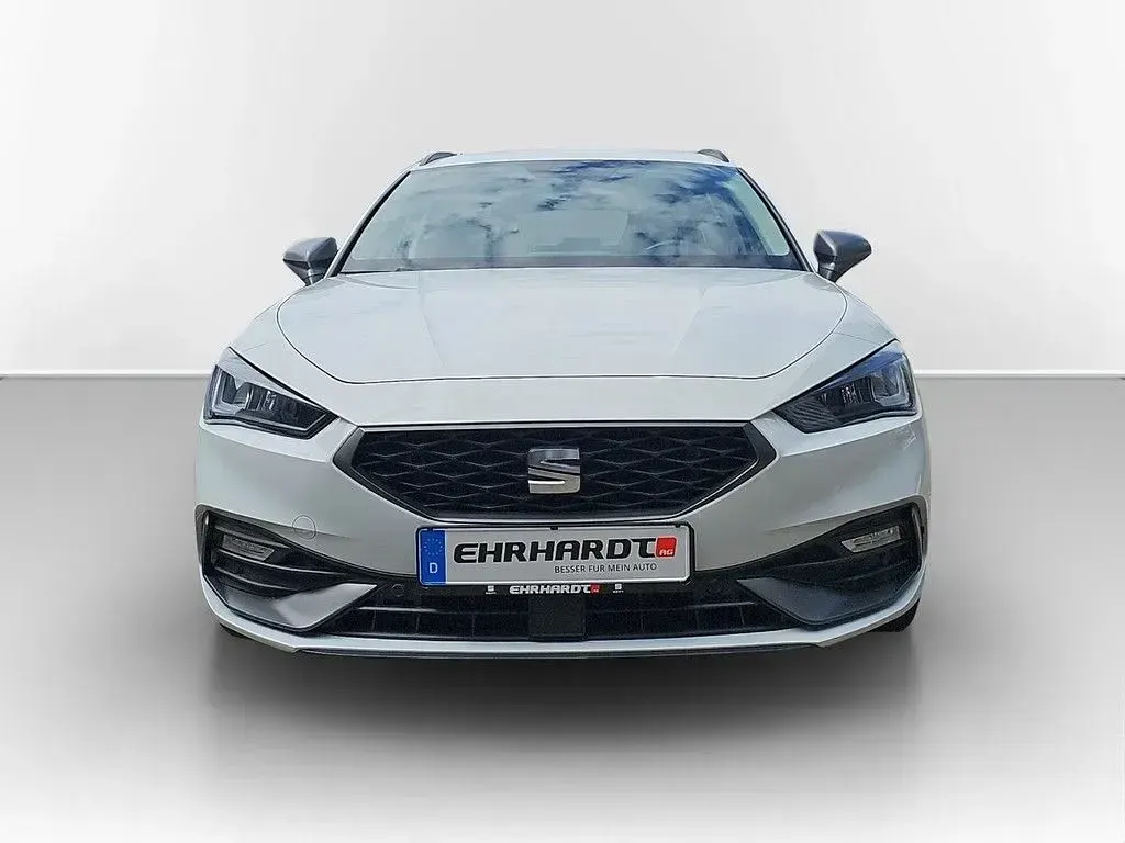 Używany Seat Leon FR 204 KM (150 kW) 2021 Biały Kombi