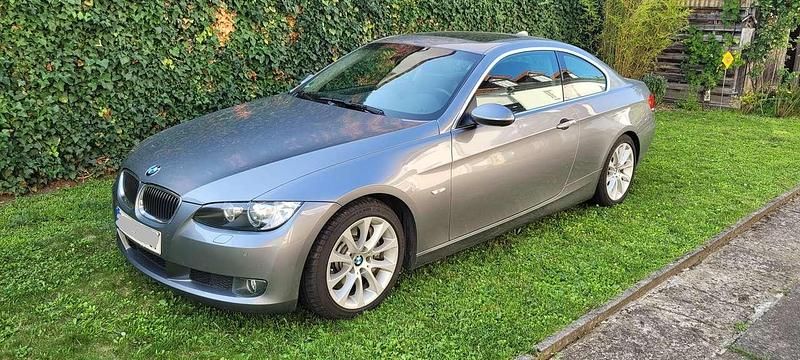 Grau Gebraucht 2006 BMW 335 Coupé | 12.500 € (Guter Preis) - Bild 1/4
