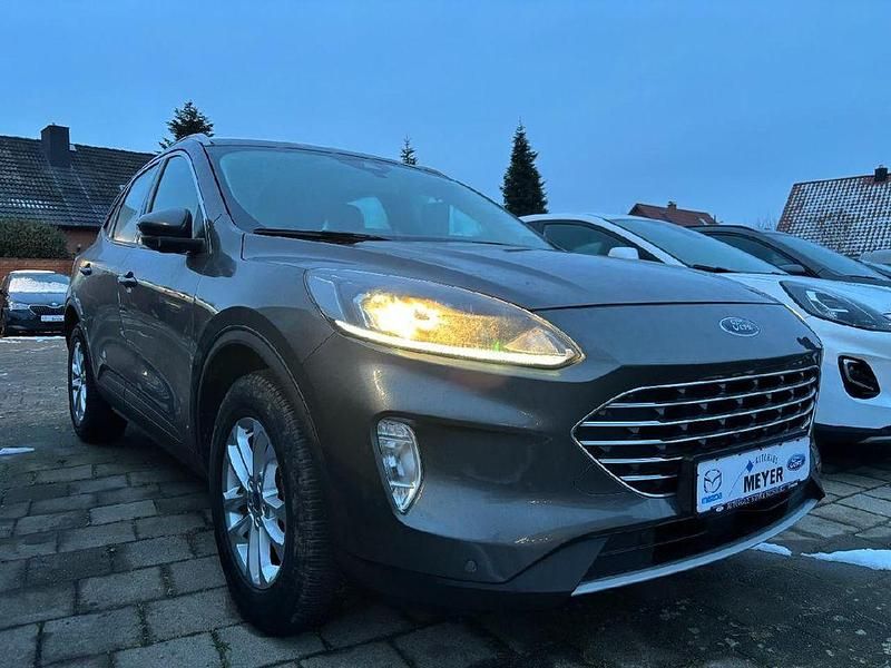 Magneticgrau (metallic) Gebraucht 2022 Ford Kuga Titanium SUV | 19.990 € (Superpreis) - Bild 1/4
