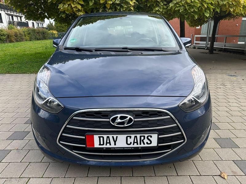 Gebraucht Hyundai i20 Space Plus 90 PS (66 kW) 2018 Blau Van / Kleinbus