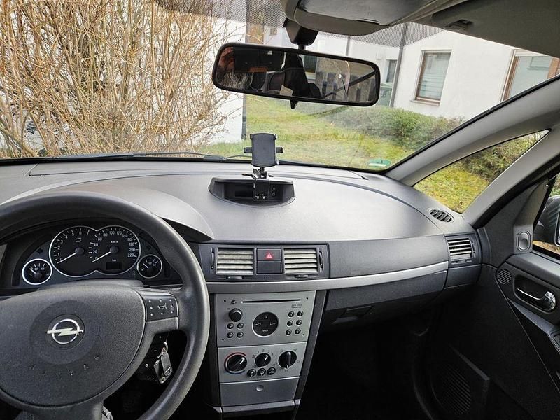 Gebraucht Opel Meriva 101 PS (74 kW) 2003 Schwarz Van / Kleinbus