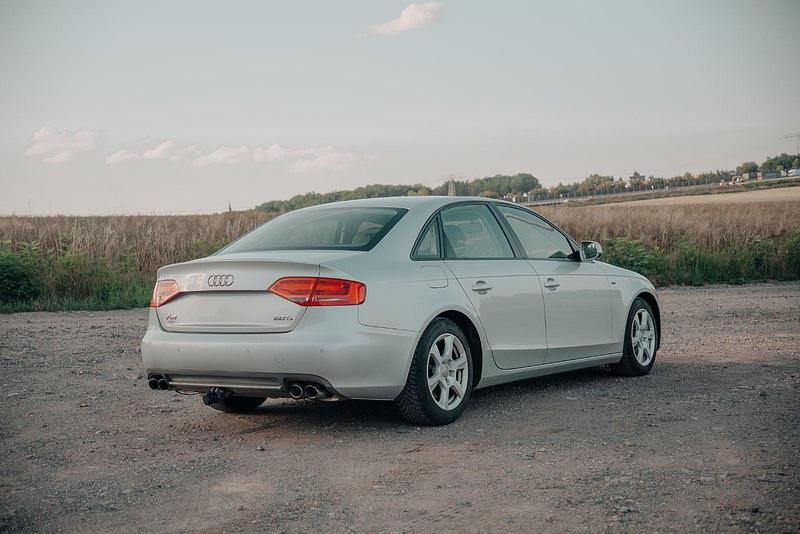Gebraucht Audi A4 S-Line 210 PS (154 kW) 2009 Silber Limousine