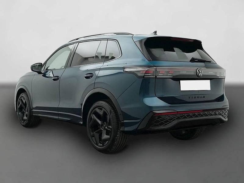 Gebraucht VW Tiguan Style 193 PS (141 kW) 2024 Blau SUV